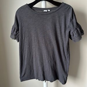 Gap Eyelet Short Sleeve Tee Medium